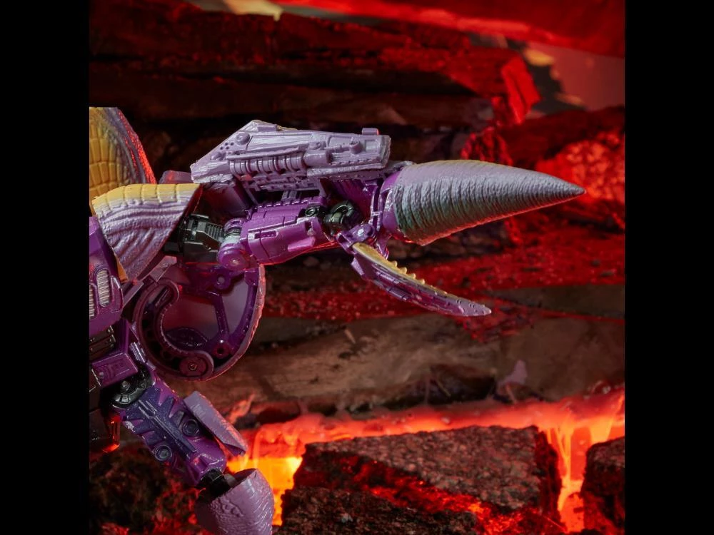 Hasbro Transformers War For Cybertron: Kingdom Leader Megatron 6 Hasbro Transformers War For Cybertron: Kingdom Leader Megatron