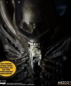 Mezco Toys ONE:12 Collective - Alien 25 Mezco Toys ONE:12 Collective - Alien
