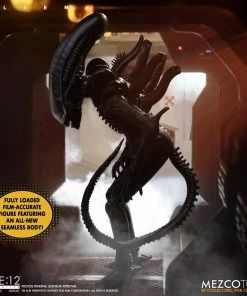 Mezco Toys ONE:12 Collective - Alien 26 Mezco Toys ONE:12 Collective - Alien
