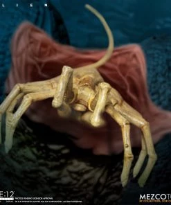 Mezco Toys ONE:12 Collective - Alien 31 Mezco Toys ONE:12 Collective - Alien