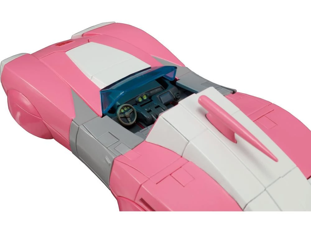 Takara Tomy Transformers Masterpiece MP-51 Arcee 20 Takara Tomy Transformers Masterpiece MP-51 Arcee