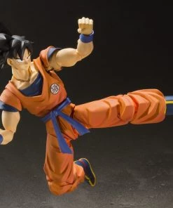 Bandai S.H. Figuarts DragonBall Z Son Goku - A Saiyan Raised On Earth Anime