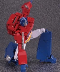 Takara Tomy Transformers Masterpiece MP-44 Optimus Prime / Convoy Version 3