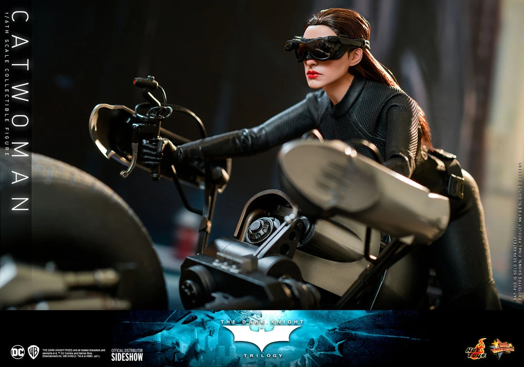 Hot Toys Movie Masterpiece 1/6 Scale Figure - Catwoman (The Dark Knight Trilogy) 17 Hot Toys Movie Masterpiece 1/6 Scale Figure - Catwoman (The Dark Knight Trilogy)