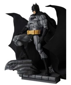 MAFEX No.126 - Batman: HUSH (Black Ver.) Comics