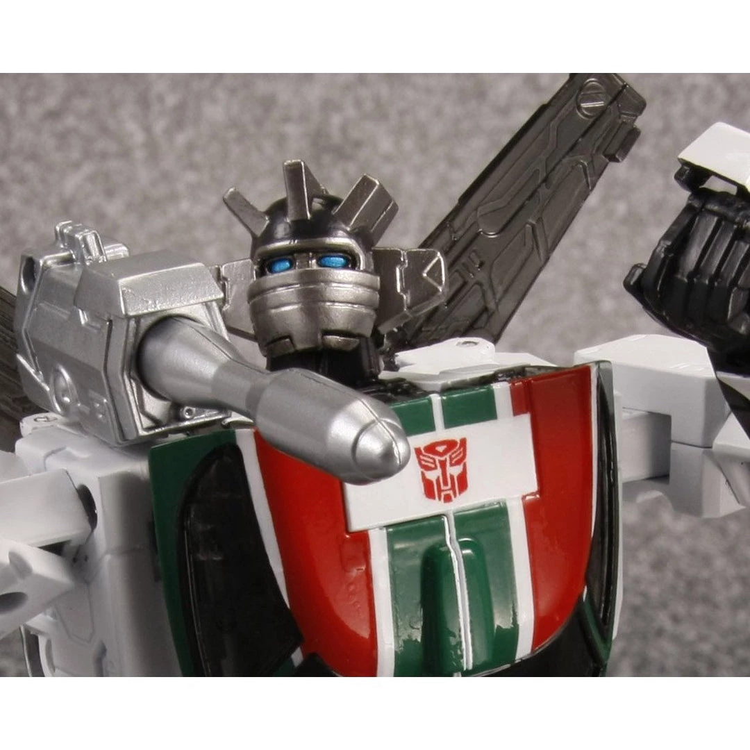 Takara Tomy Transformers Masterpiece MP-20 Autobot Wheeljack 5 Takara Tomy Transformers Masterpiece MP-20 Autobot Wheeljack