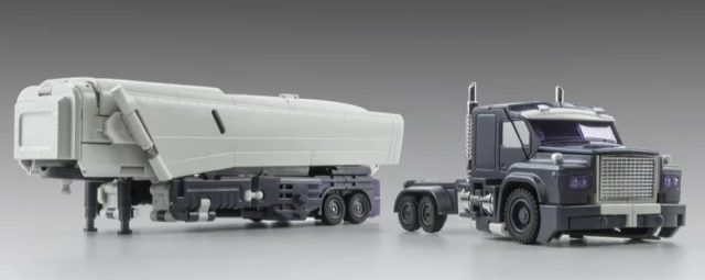 KFC - E.A.V.I. Metal Phase - 11-A+ Stratotanker (Metallic Ver.) Transformers 20 KFC - E.A.V.I. Metal Phase - 11-A+ Stratotanker (Metallic Ver.) Transformers