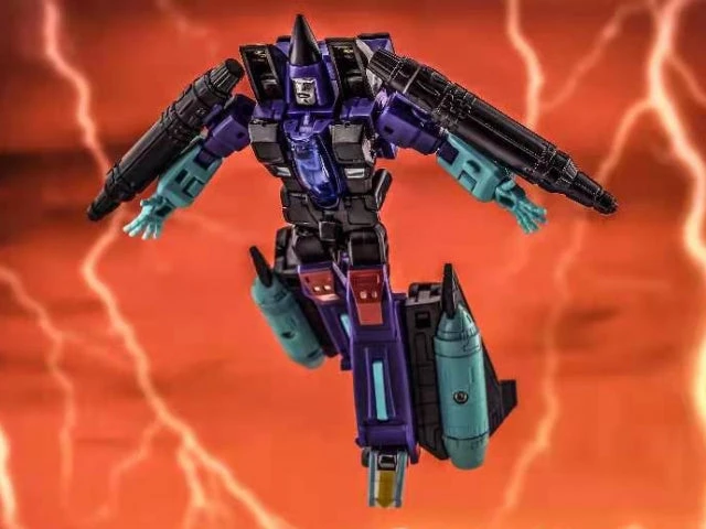 New Age Toys - The Legendary Heroes - HG16G Fenrir SGC Exclusive New Arrivals 4 New Age Toys - The Legendary Heroes - HG16G Fenrir SGC Exclusive New Arrivals