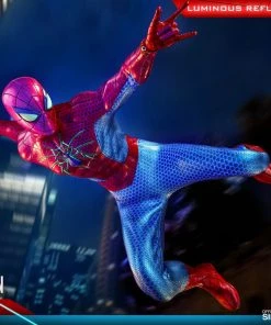 Comics Hot Toys - 1/6 Scale Figure - Spider-Man (Spider-Armor MK IV Suit) 32 Comics Hot Toys - 1/6 Scale Figure - Spider-Man (Spider-Armor MK IV Suit)